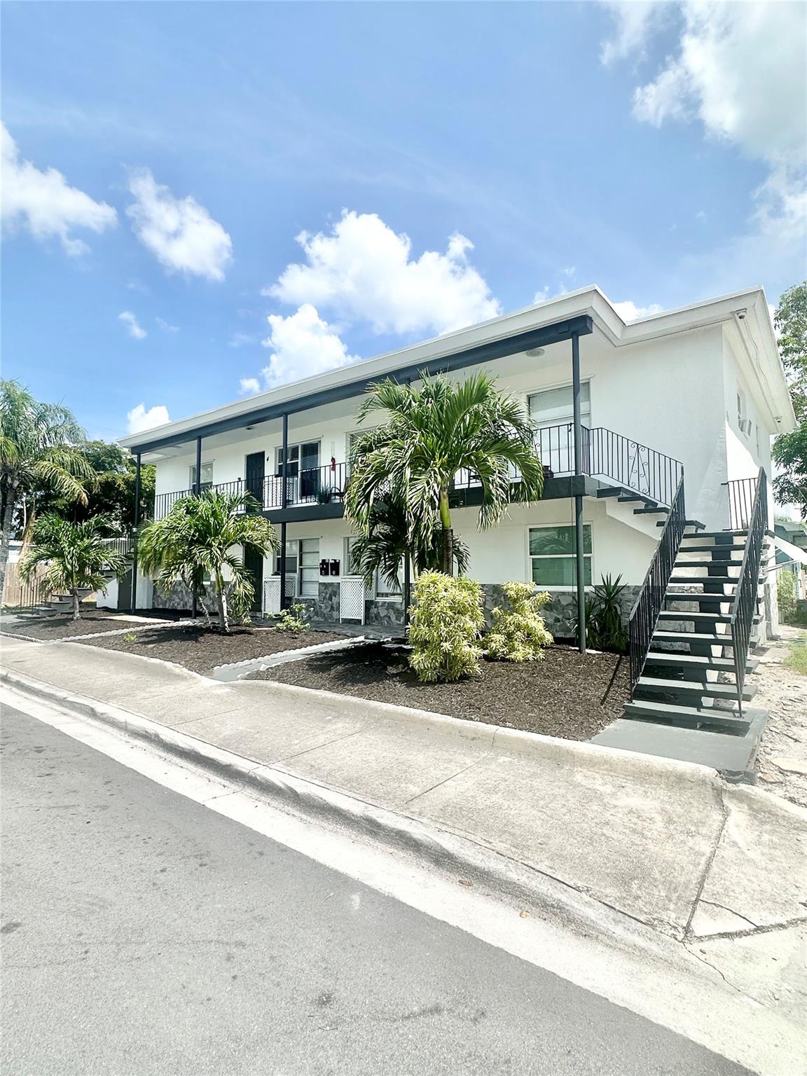 Investment Opportunity. Seize this fully renovated quadplex generating over $100,000 annually ($8,000+/month avg.) through proven Airbnb short-term and long-term rentals. This turnkey property features four spacious 2-bed, 1-bath apartments, perfectly located minutes from vibrant downtown Lake Worth, pristine beaches, and I-95 for easy access. Impeccably maintained with no issues, this cash-flow powerhouse is ready for you viewing. Don’t miss out—schedule your showing today!