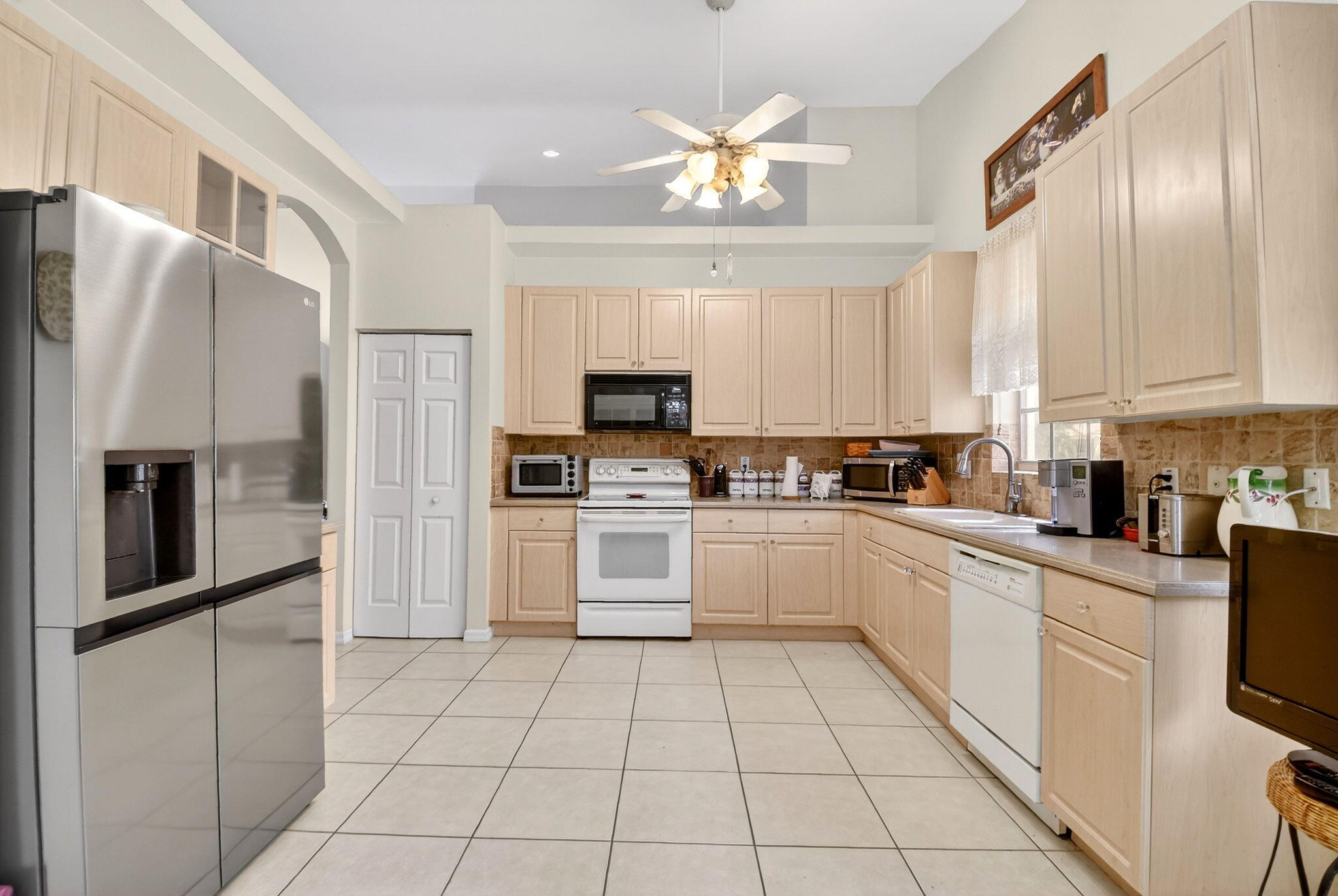 FLORAL LAKES PH 3 AND 4 - Residential