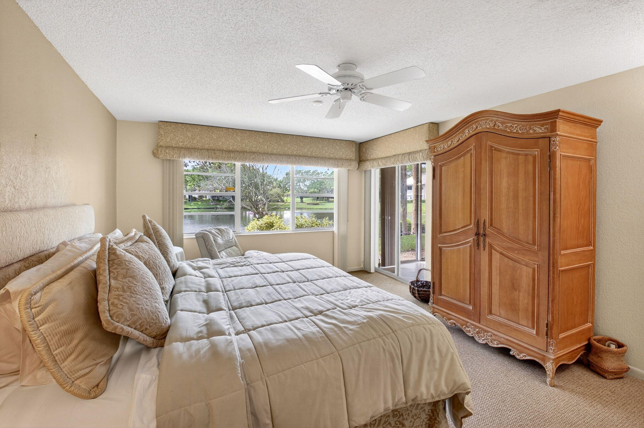 EASTGATE AT HUNTERS RUN CONDO - Residential