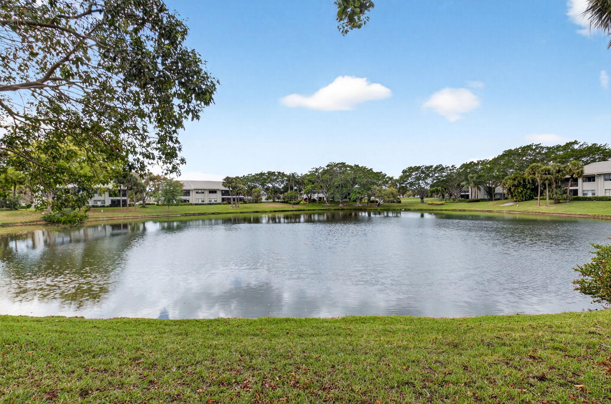 EASTGATE AT HUNTERS RUN CONDO - Residential