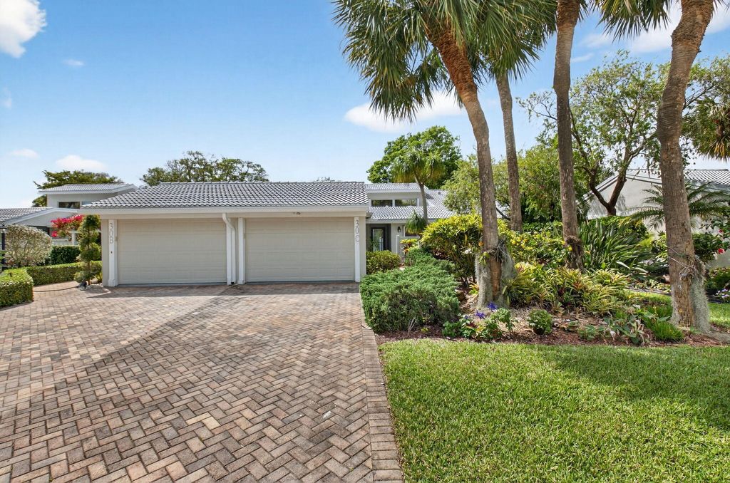 Photo of 30 Eastgate Drive #C, Boynton Beach, FL 33436 (MLS # B26006299)