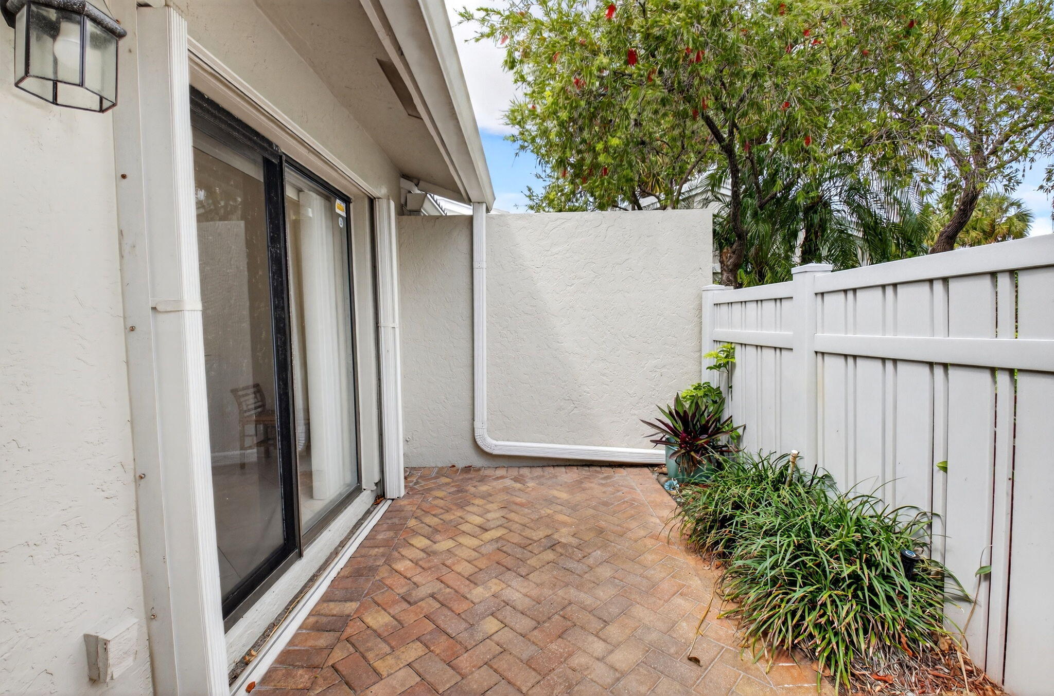 EASTGATE AT HUNTERS RUN CONDO - Residential