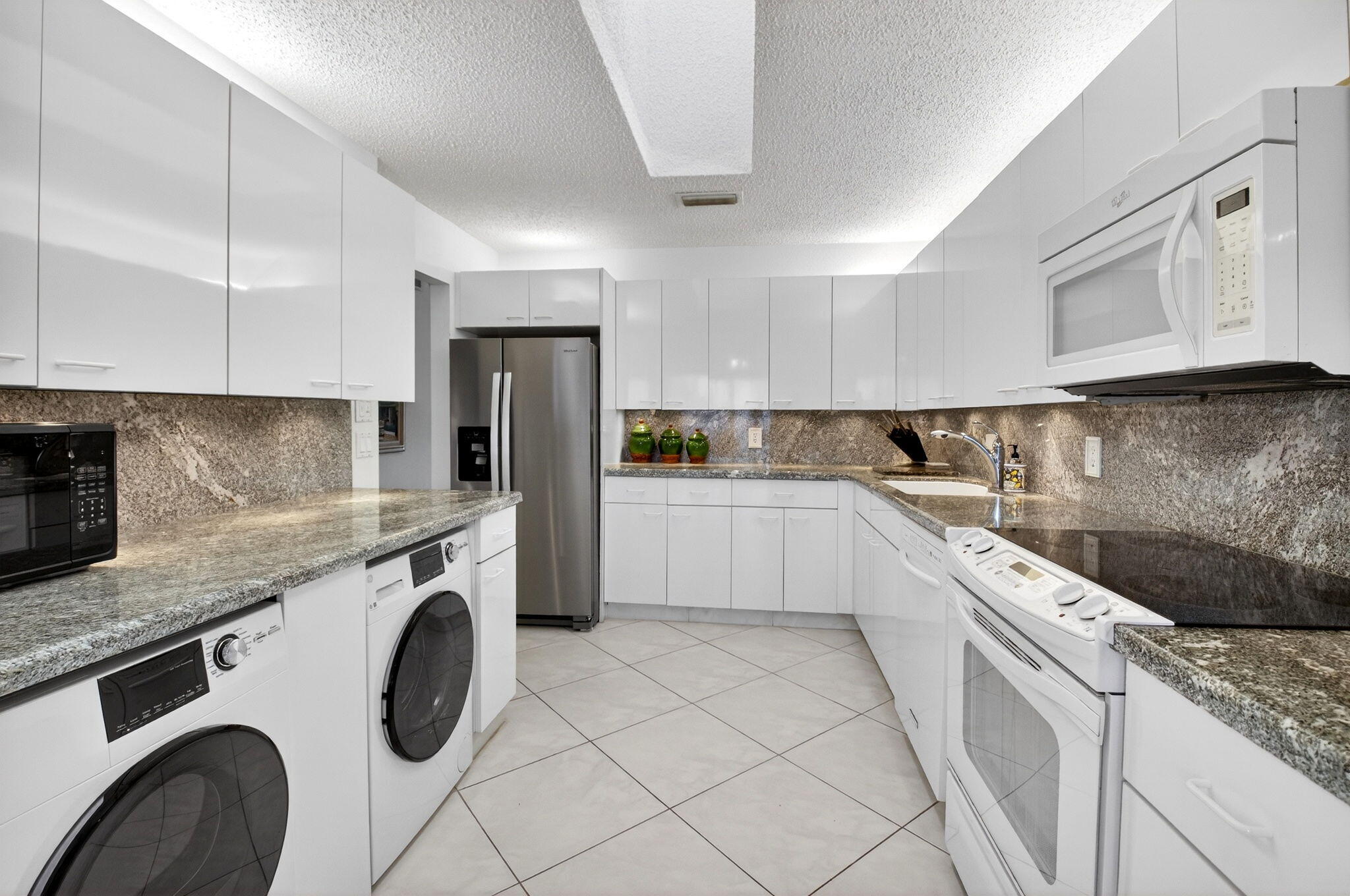 EASTGATE AT HUNTERS RUN CONDO - Residential