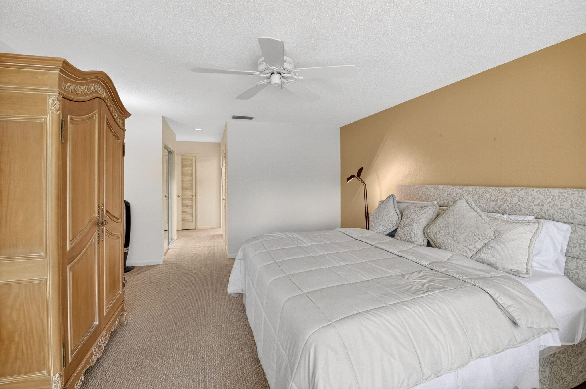 EASTGATE AT HUNTERS RUN CONDO - Residential