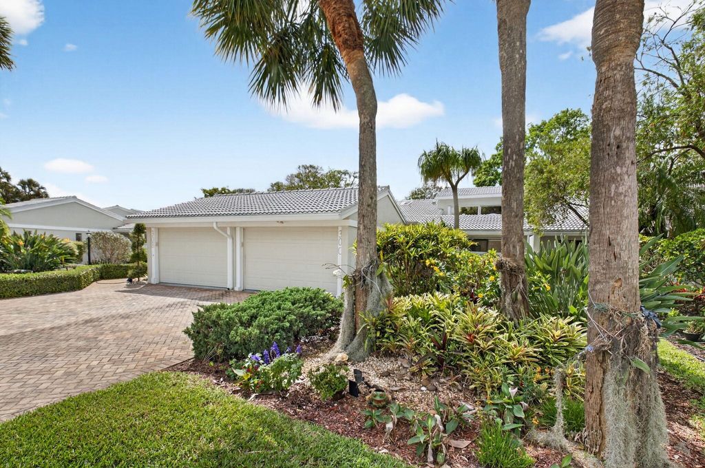 Photo of 30 Eastgate Drive #C, Boynton Beach, FL 33436 (MLS # B26006299)