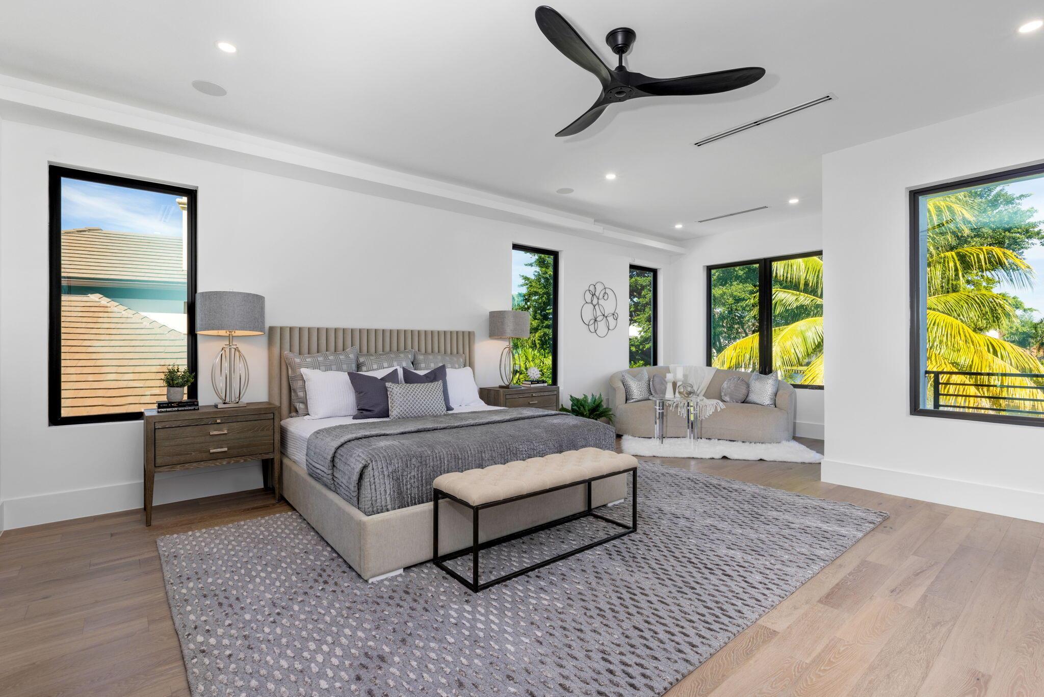 HAMPTONS - Residential