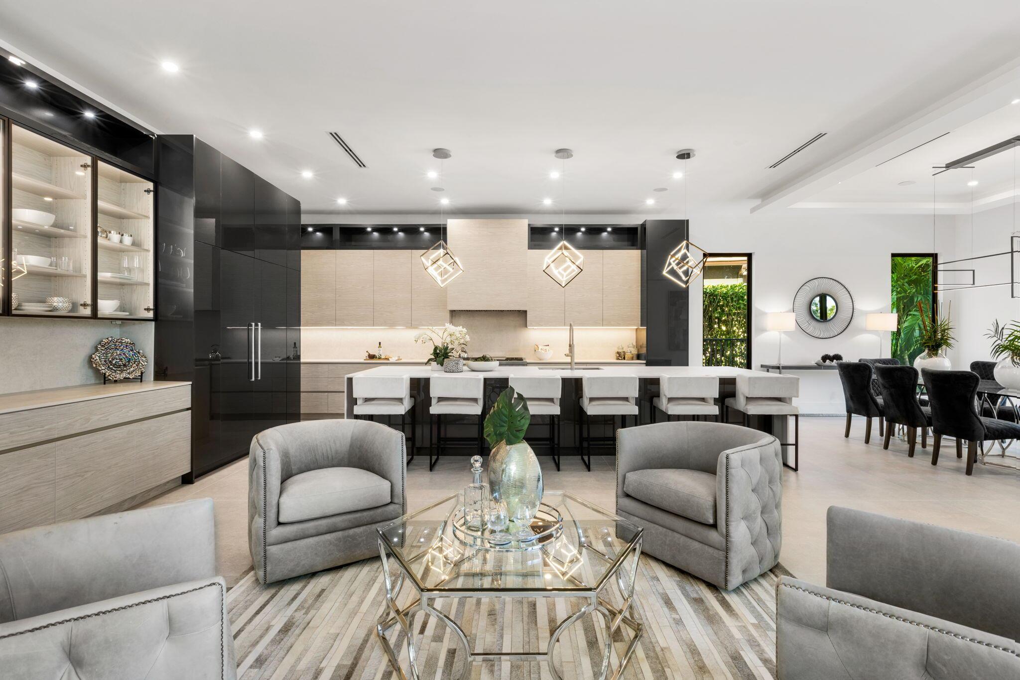 HAMPTONS - Residential