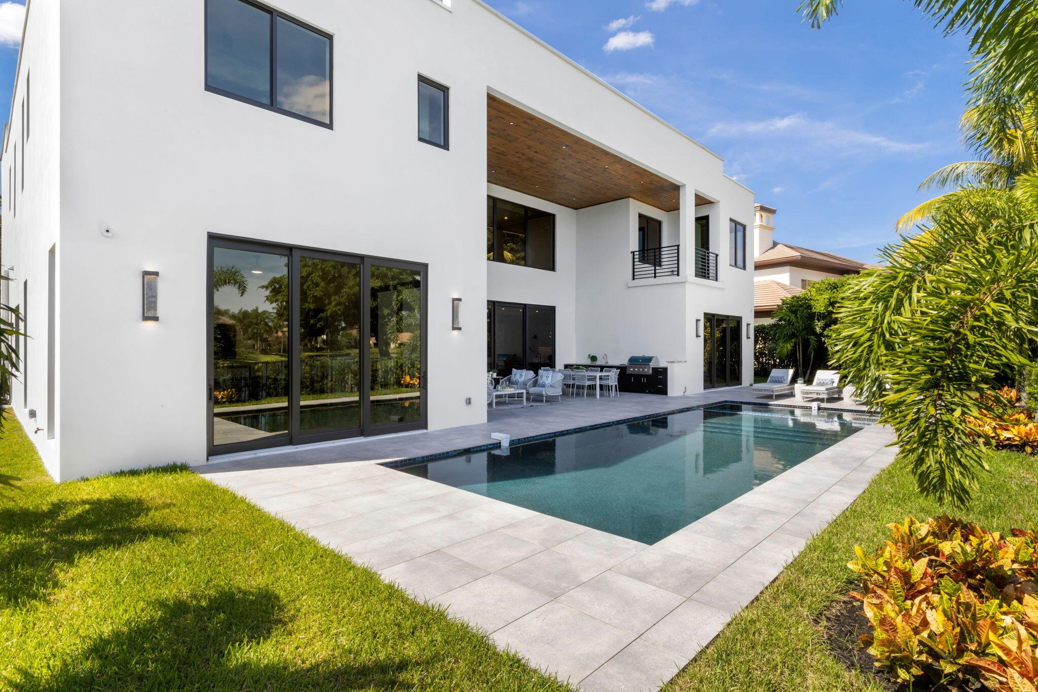 HAMPTONS - Residential