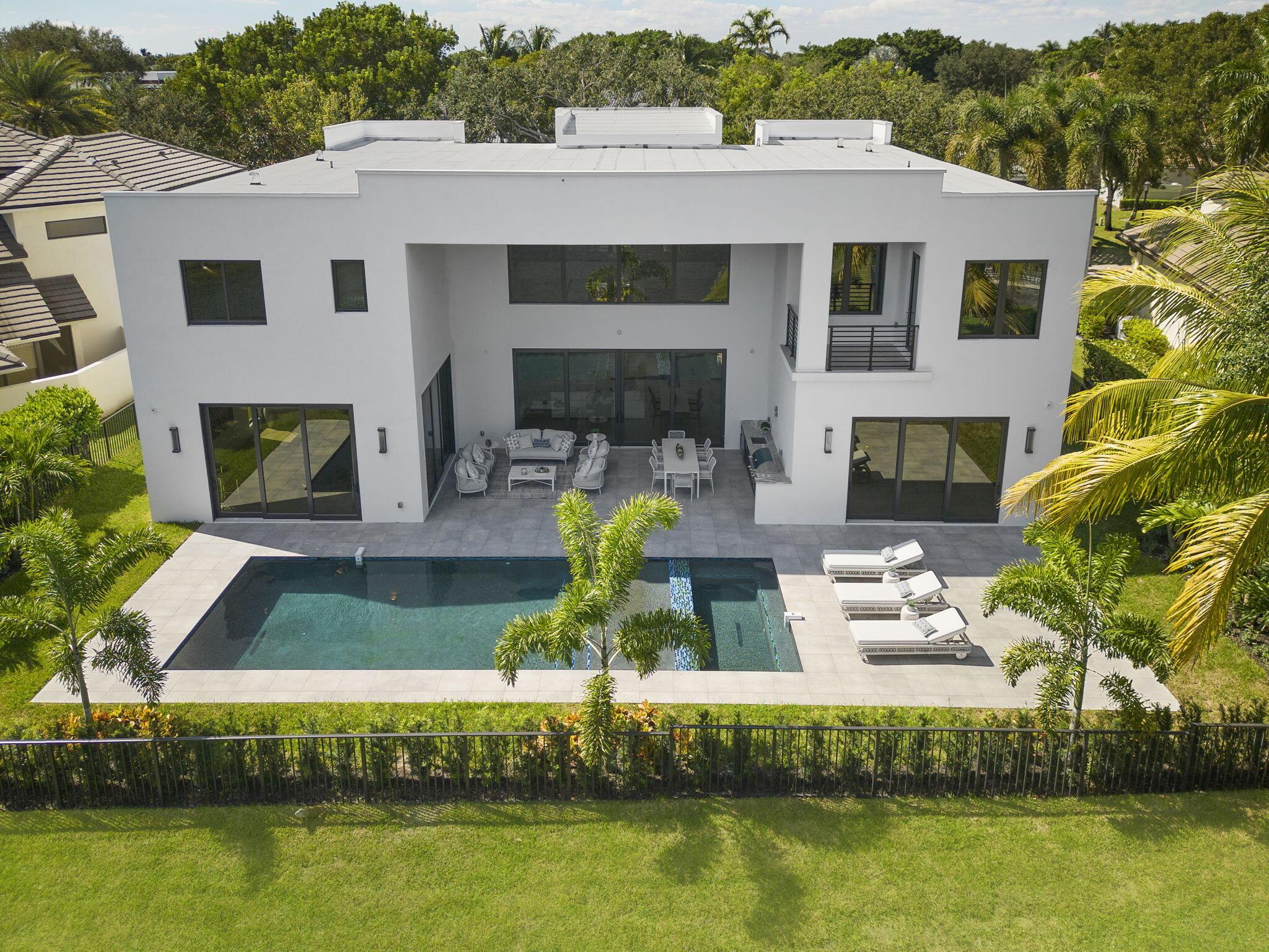 HAMPTONS - Residential