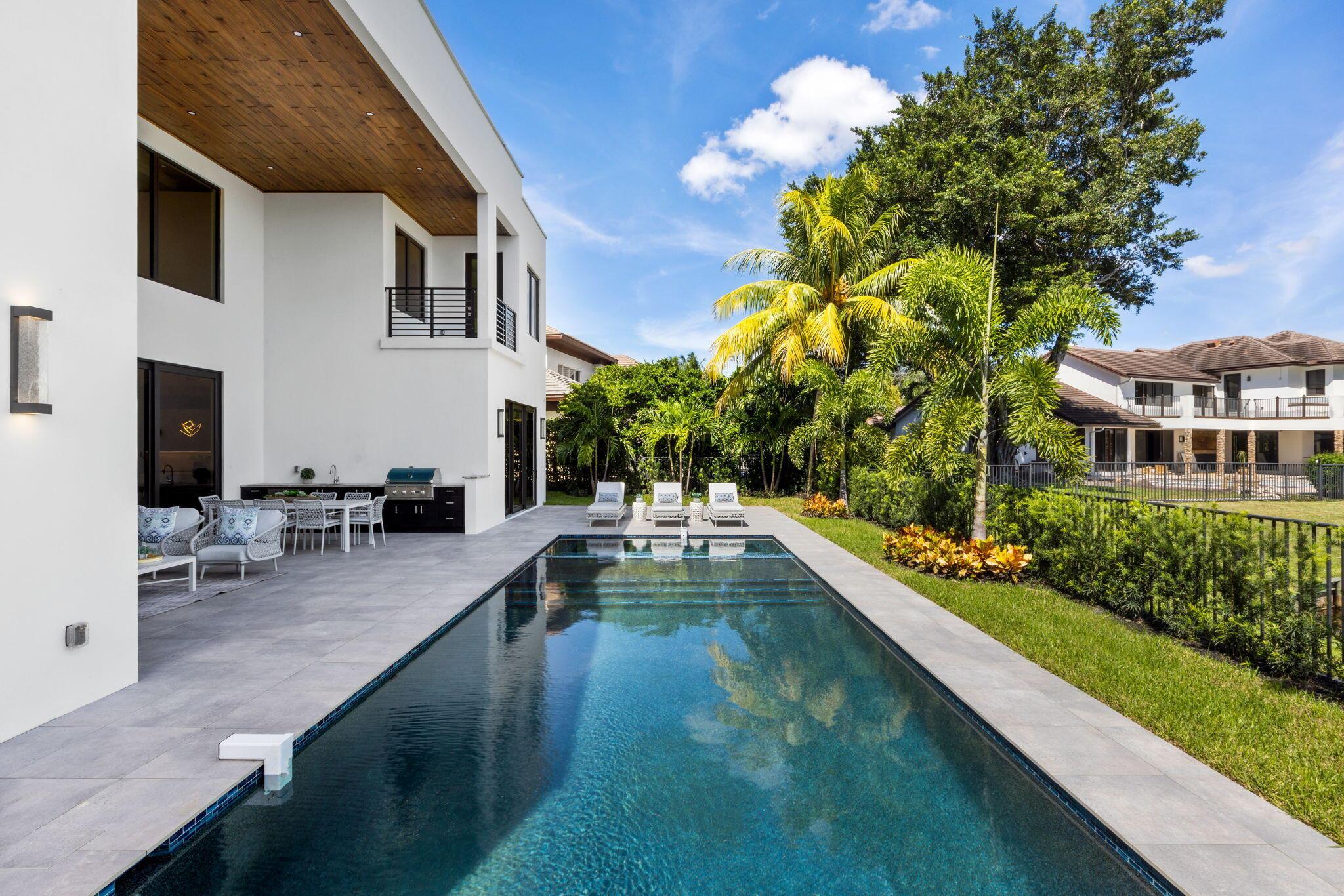 HAMPTONS - Residential