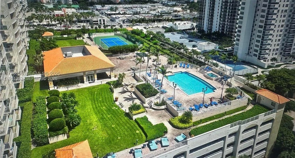 Photo of 3020 NE 32nd Avenue #817, Fort Lauderdale, FL 33308 (MLS # B26040807)