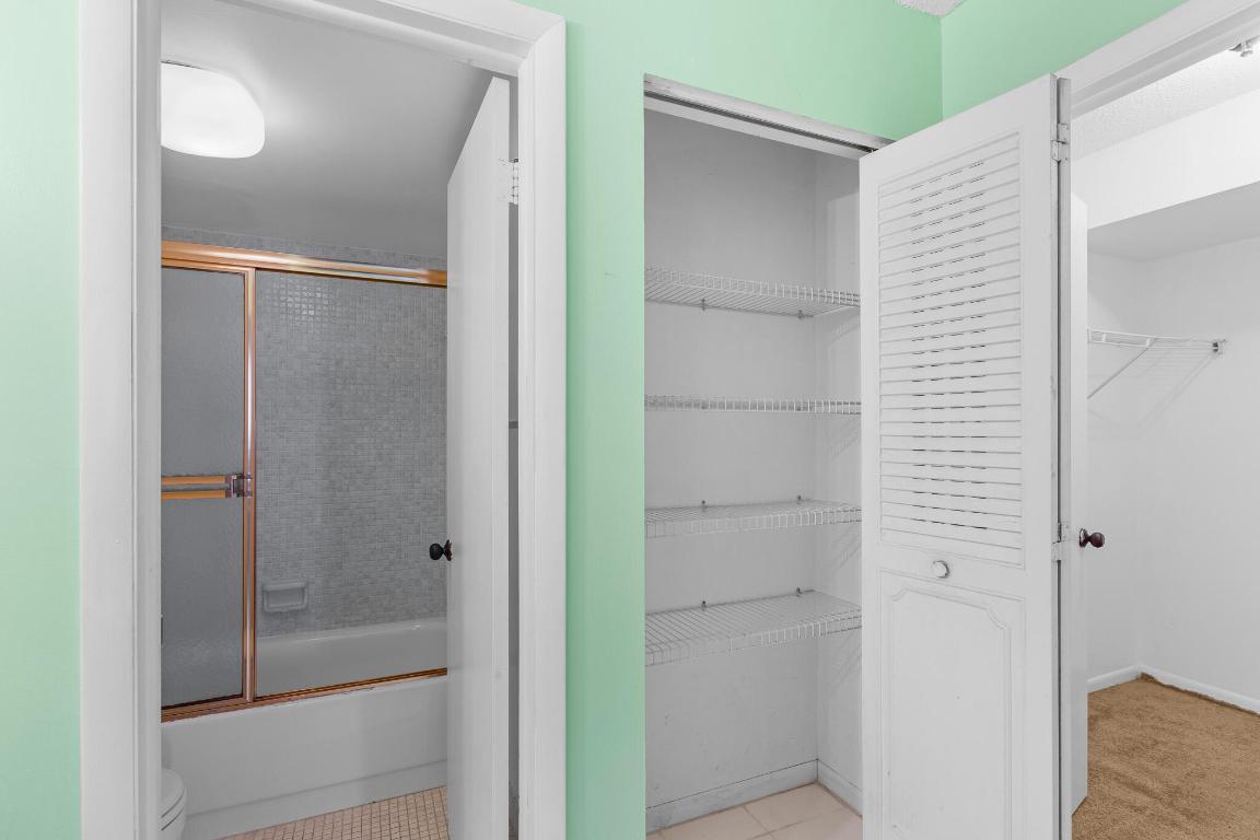 BOCA TEECA CONDO 3 - Residential