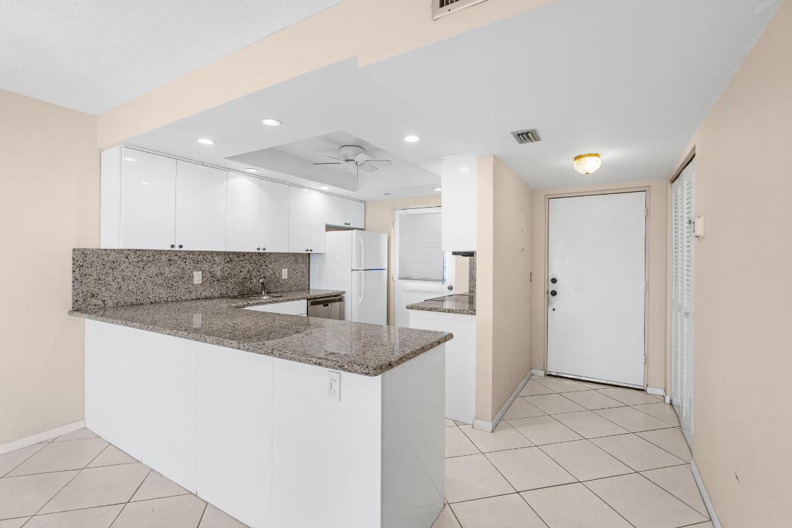 BOCA TEECA CONDO 3 - Residential