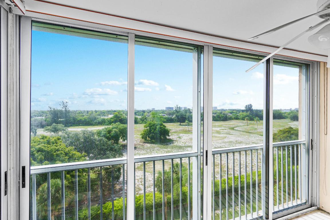 BOCA TEECA CONDO 3 - Residential