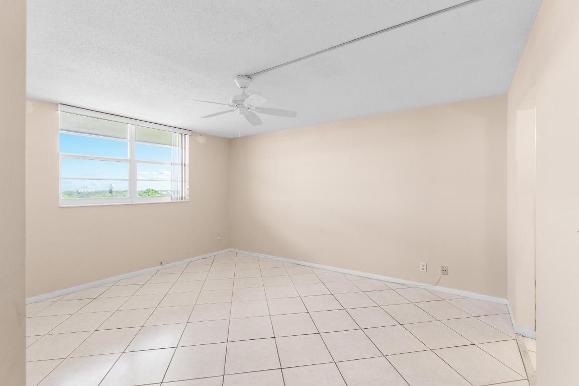 BOCA TEECA CONDO 3 - Residential