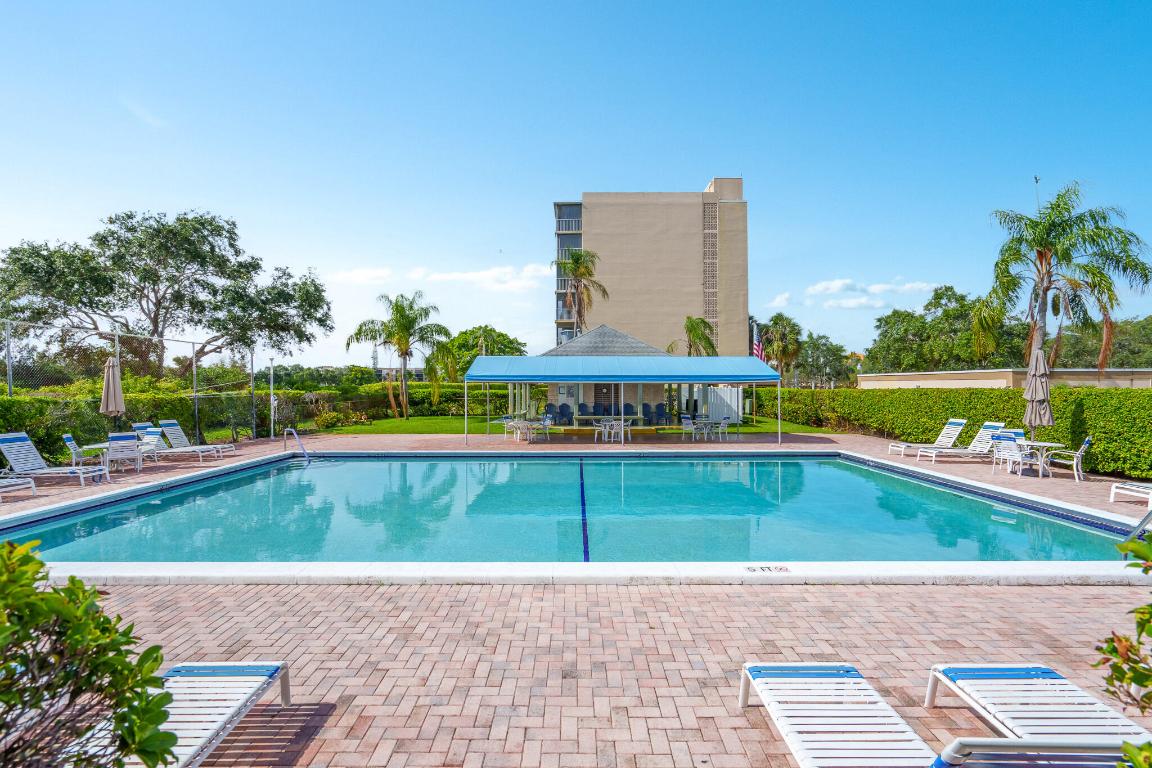 BOCA TEECA CONDO 3 - Residential