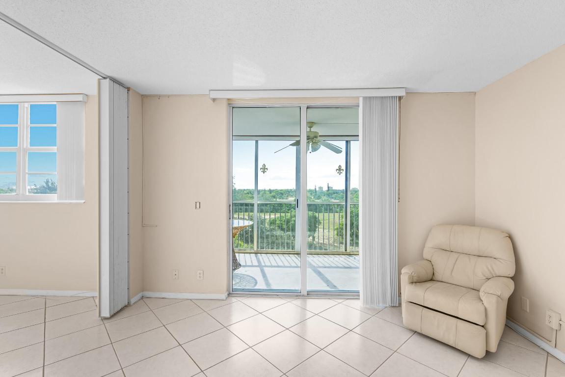 BOCA TEECA CONDO 3 - Residential