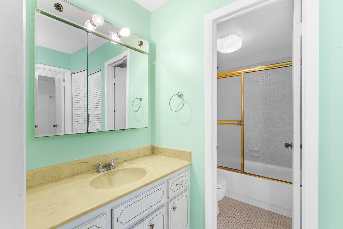 BOCA TEECA CONDO 3 - Residential