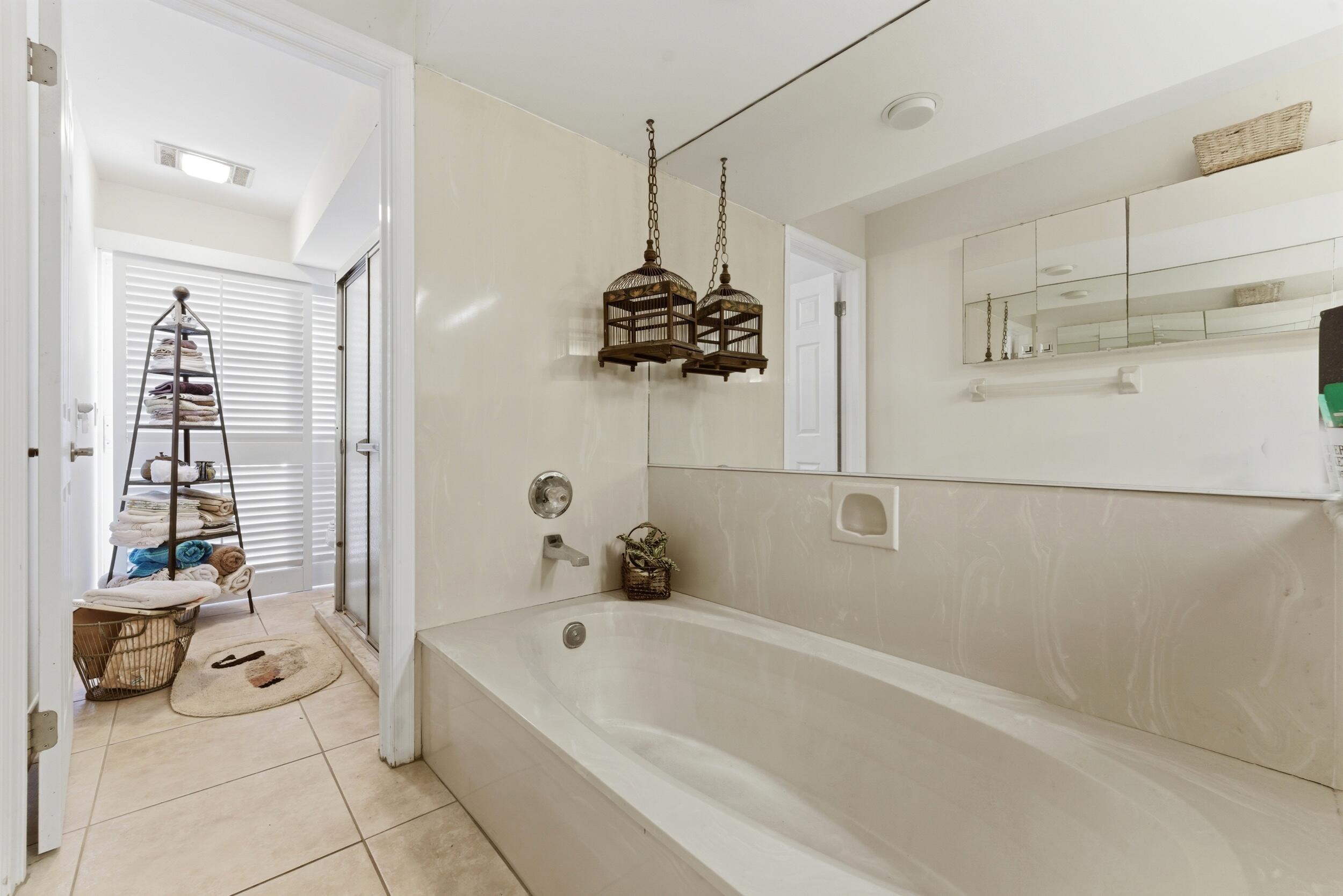IRONWOOD IN MARINER SANDS - Residential