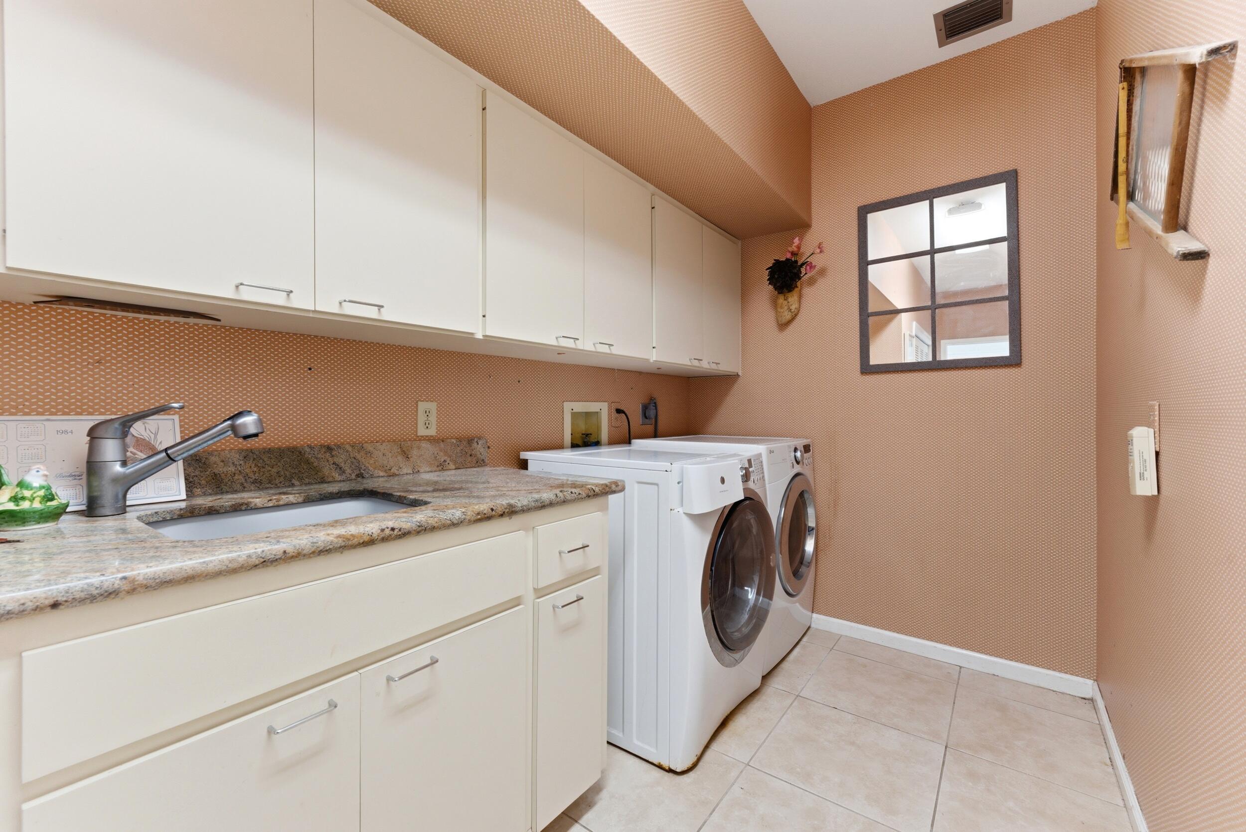 IRONWOOD IN MARINER SANDS - Residential