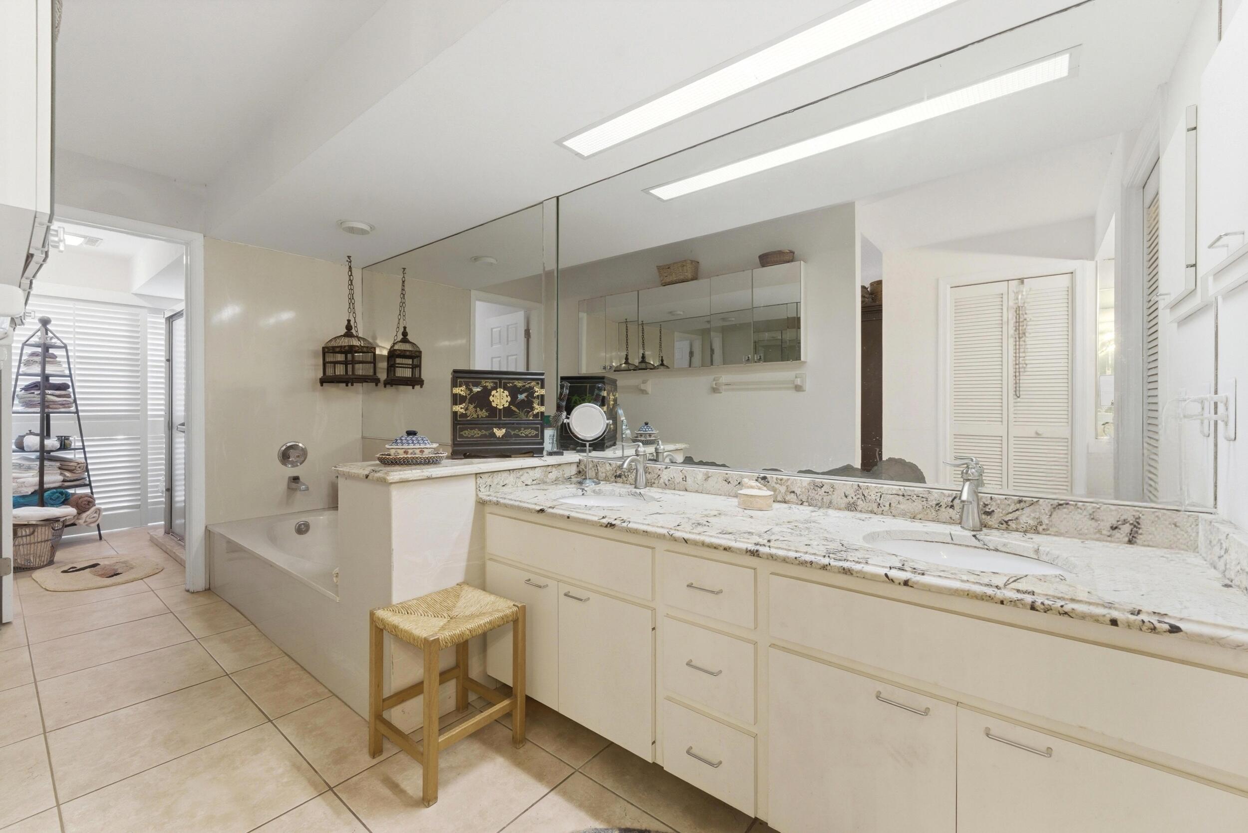 IRONWOOD IN MARINER SANDS - Residential