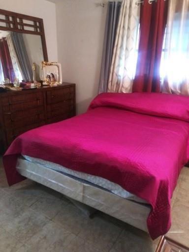 Furnished room for rent in a single family house. Private room and bathroom.