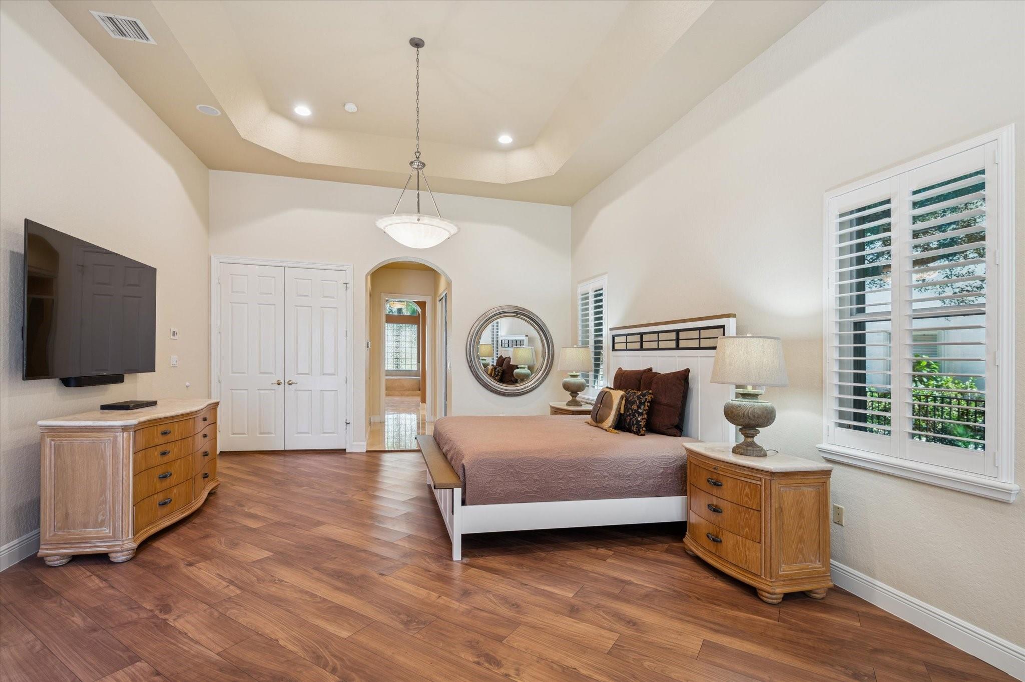 Buckram Oak Farm 150-37 B - Residential