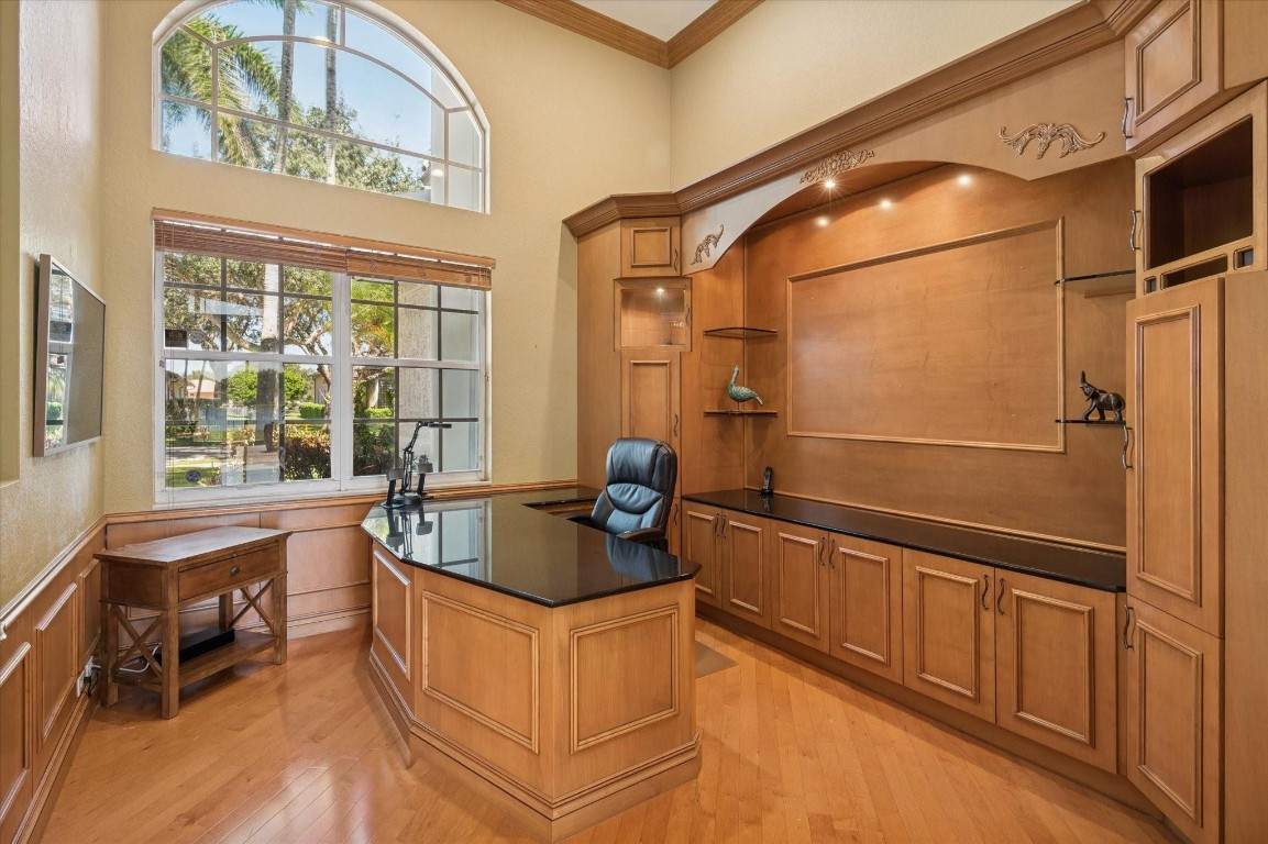 Buckram Oak Farm 150-37 B - Residential