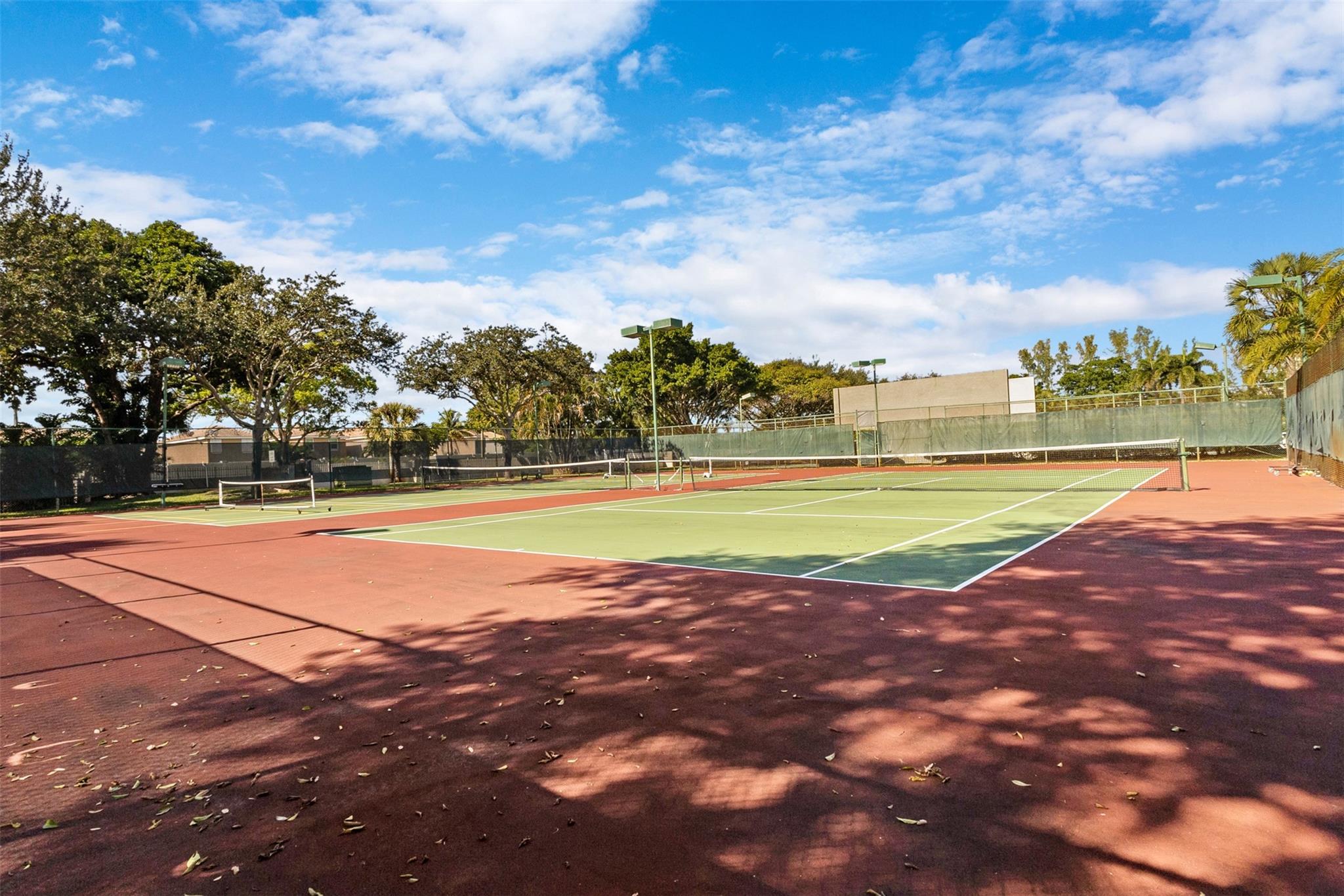 18th Hole at Inverrary - Residential