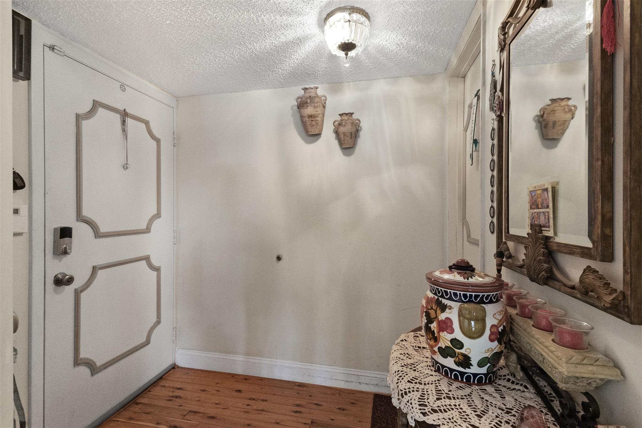 3910 Inverrary Blvd 301B