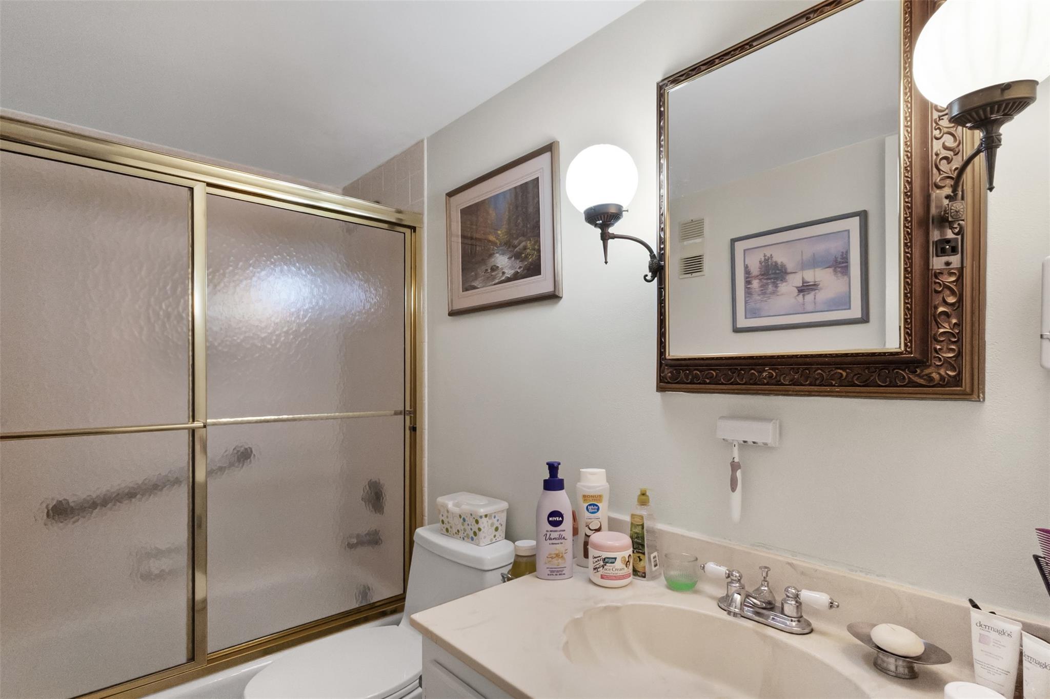 18th Hole at Inverrary - Residential