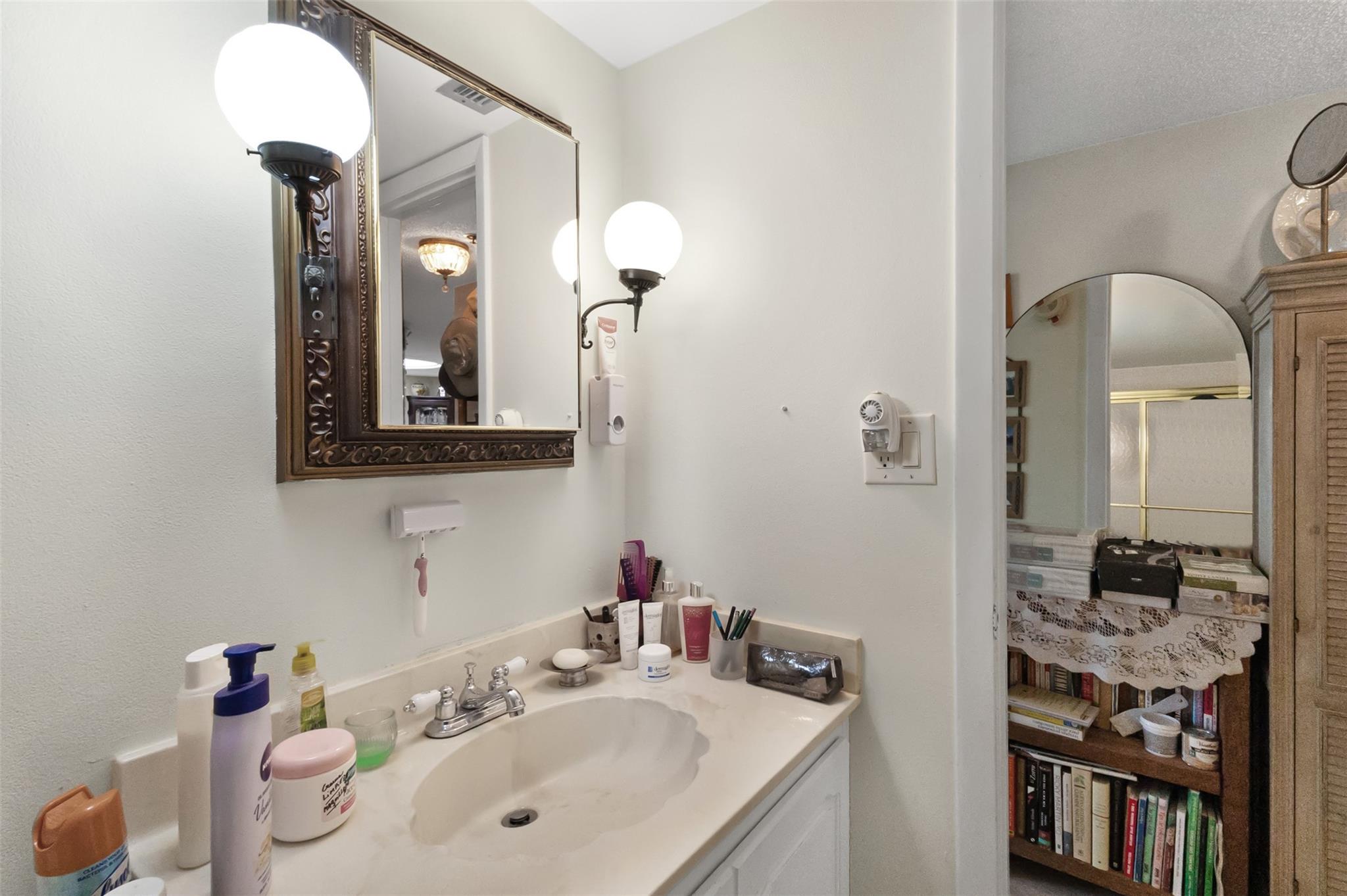 18th Hole at Inverrary - Residential