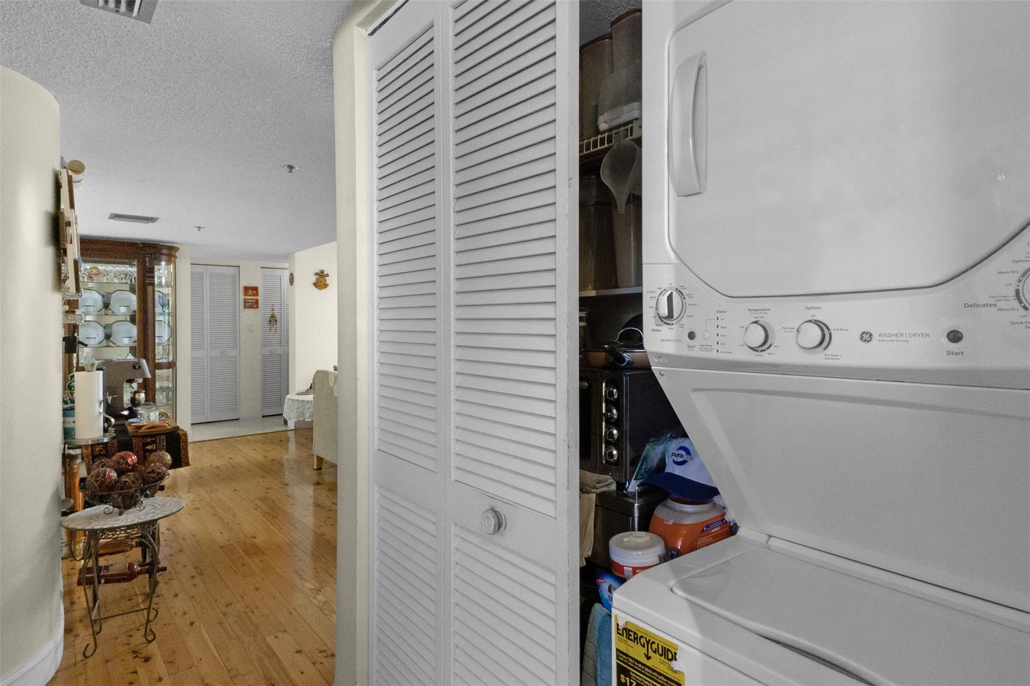 18th Hole at Inverrary - Residential