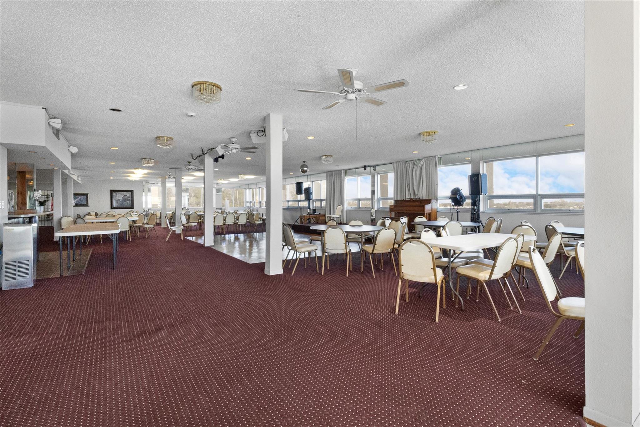 18th Hole at Inverrary - Residential