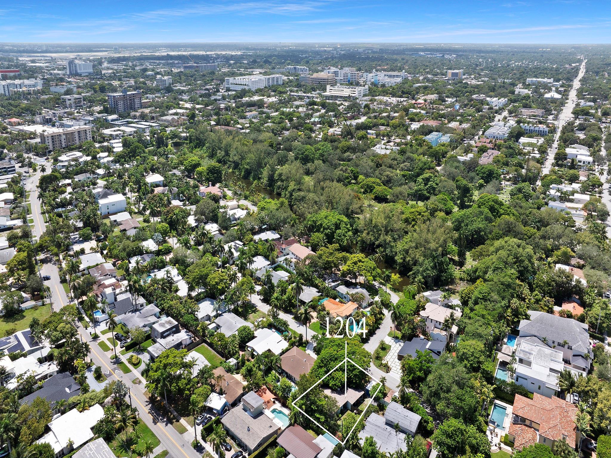 1204 SE 13th Ter