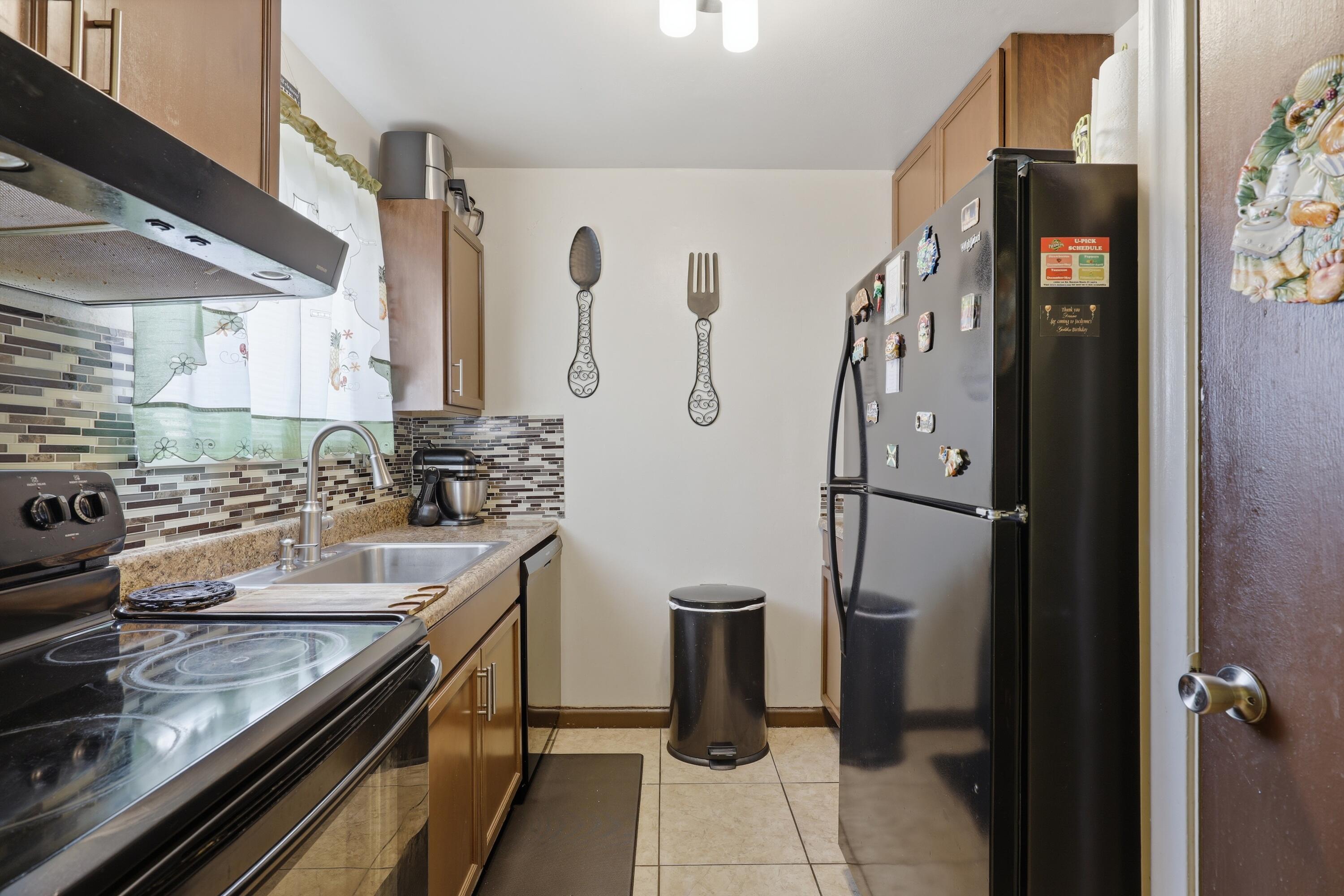 FOREST HILL GARDENS CONDO - Residential