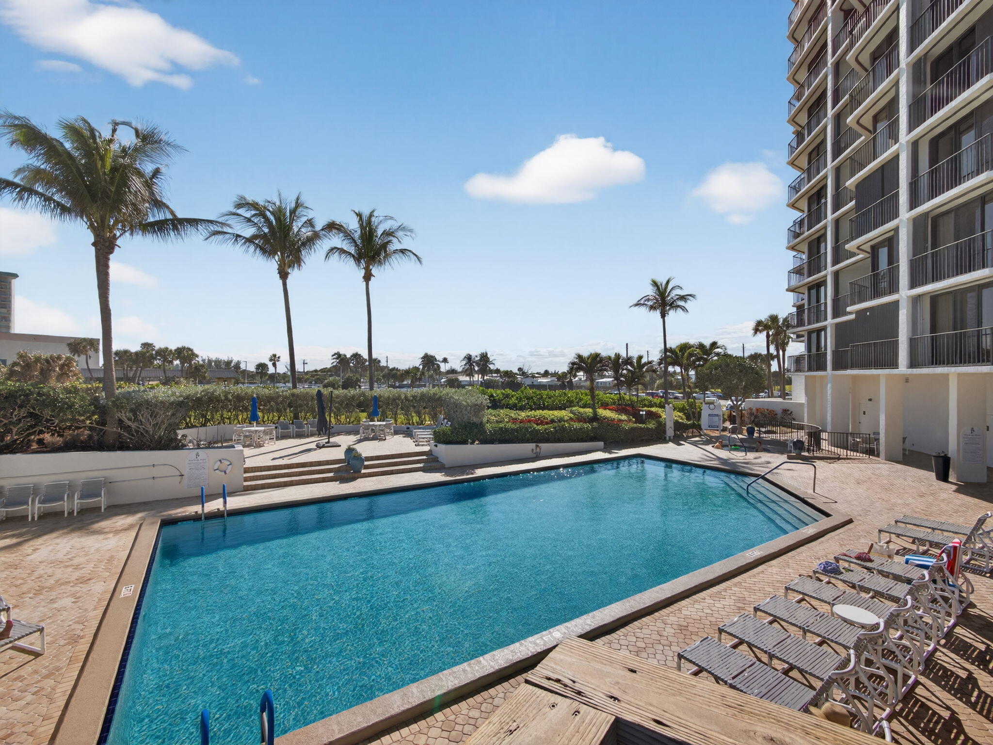 PRINCESS OF HUTCHINSON ISLAND - Residential