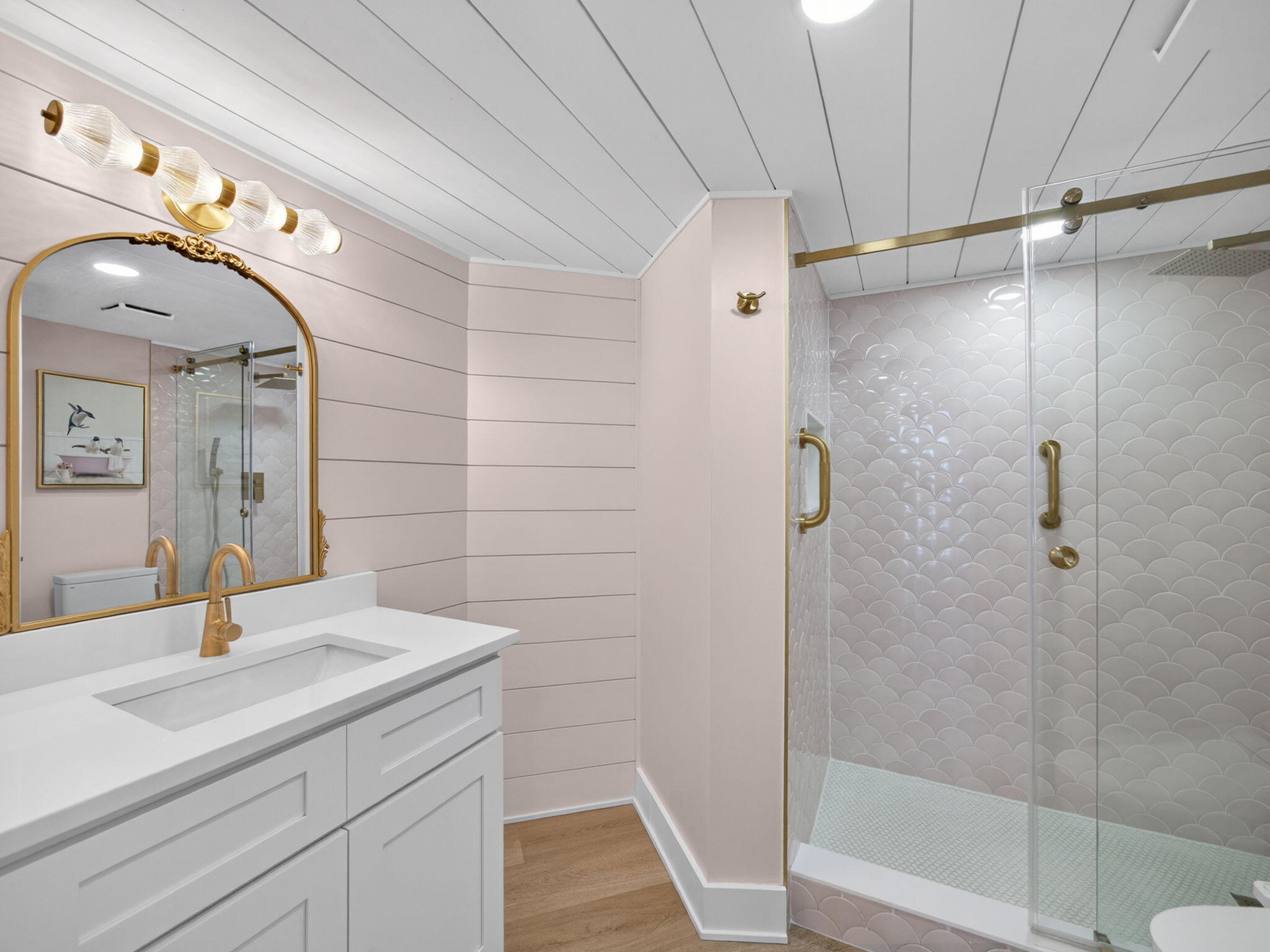 PRINCESS OF HUTCHINSON ISLAND - Residential