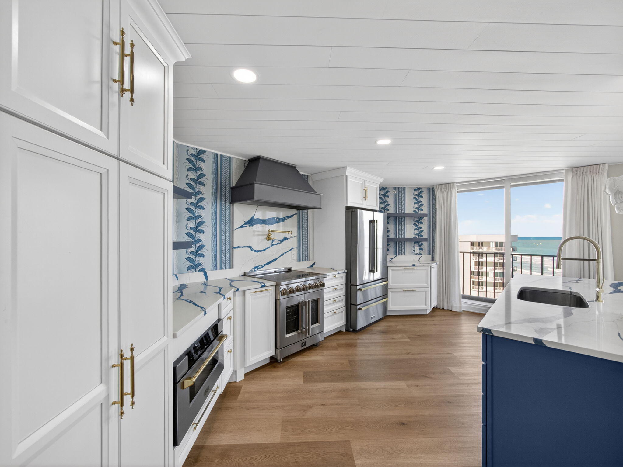 PRINCESS OF HUTCHINSON ISLAND - Residential