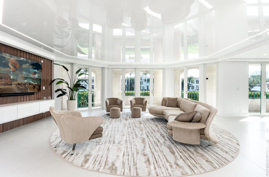 Photo of 100 SE 5th Avenue #101, Boca Raton, FL 33432 (MLS # R11056095)