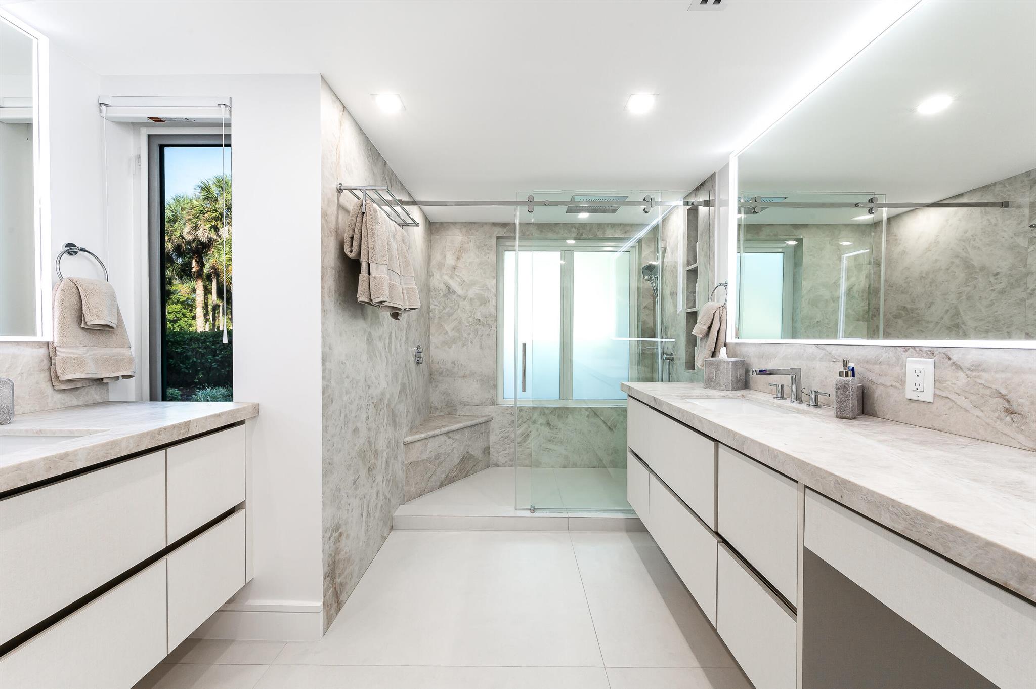 Mizner Court - Residential