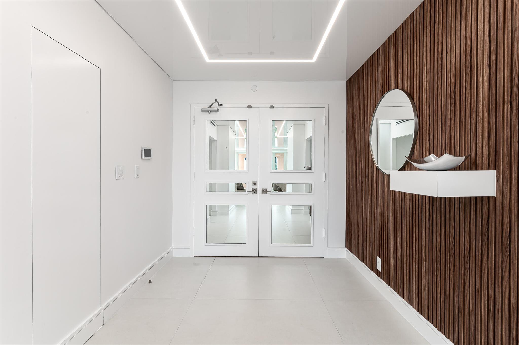 Mizner Court - Residential