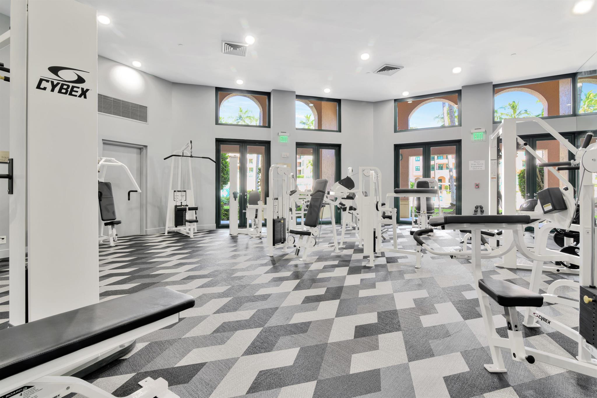 Mizner Court - Residential