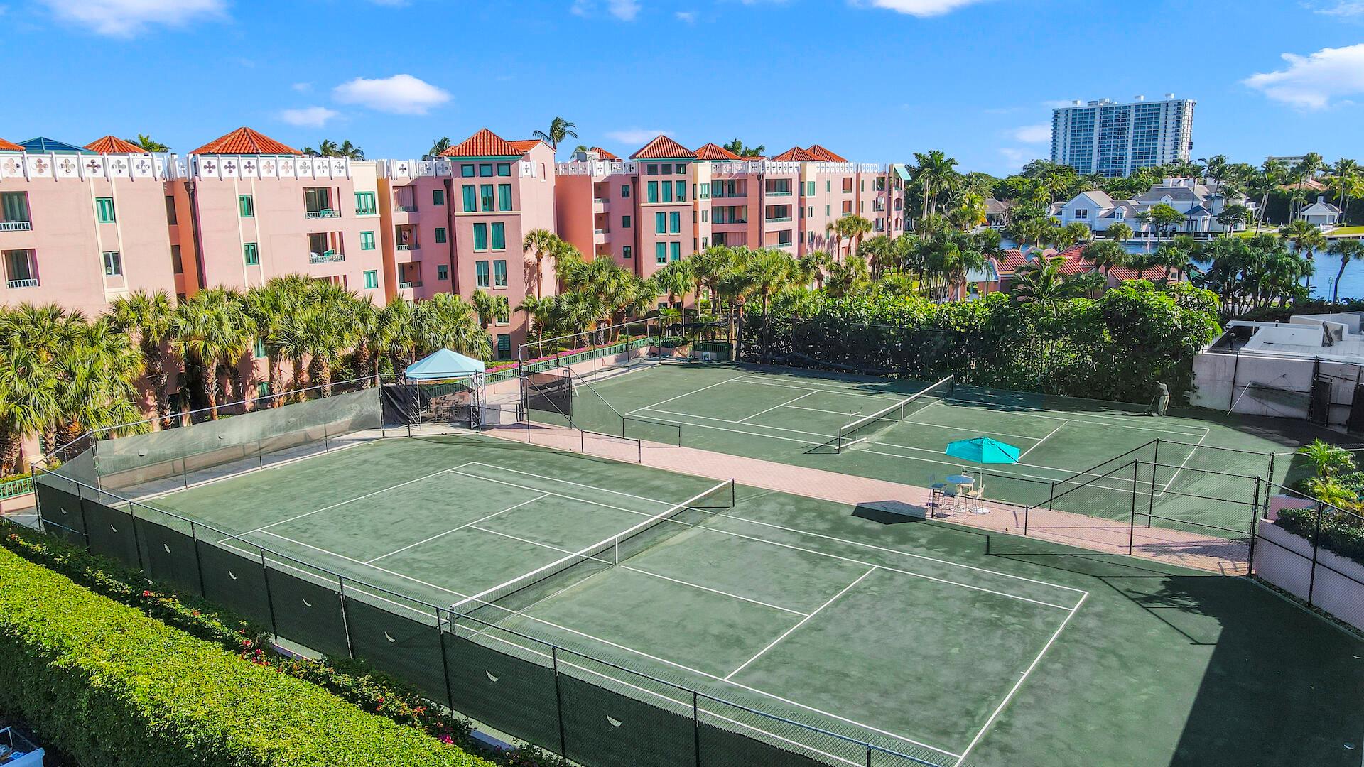 Mizner Court - Residential