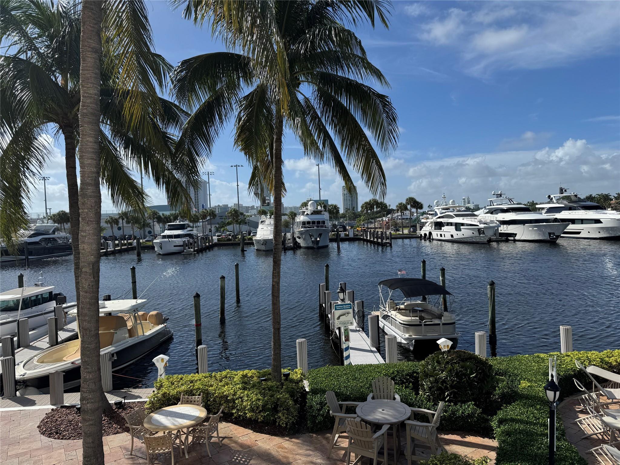 1 Las Olas Cir 307