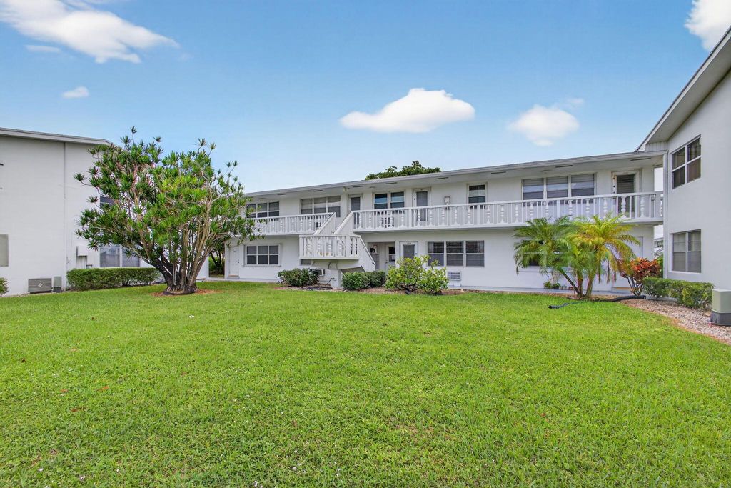 Photo of 150 Coventry G, West Palm Beach, FL 33417 (MLS # R11137372)