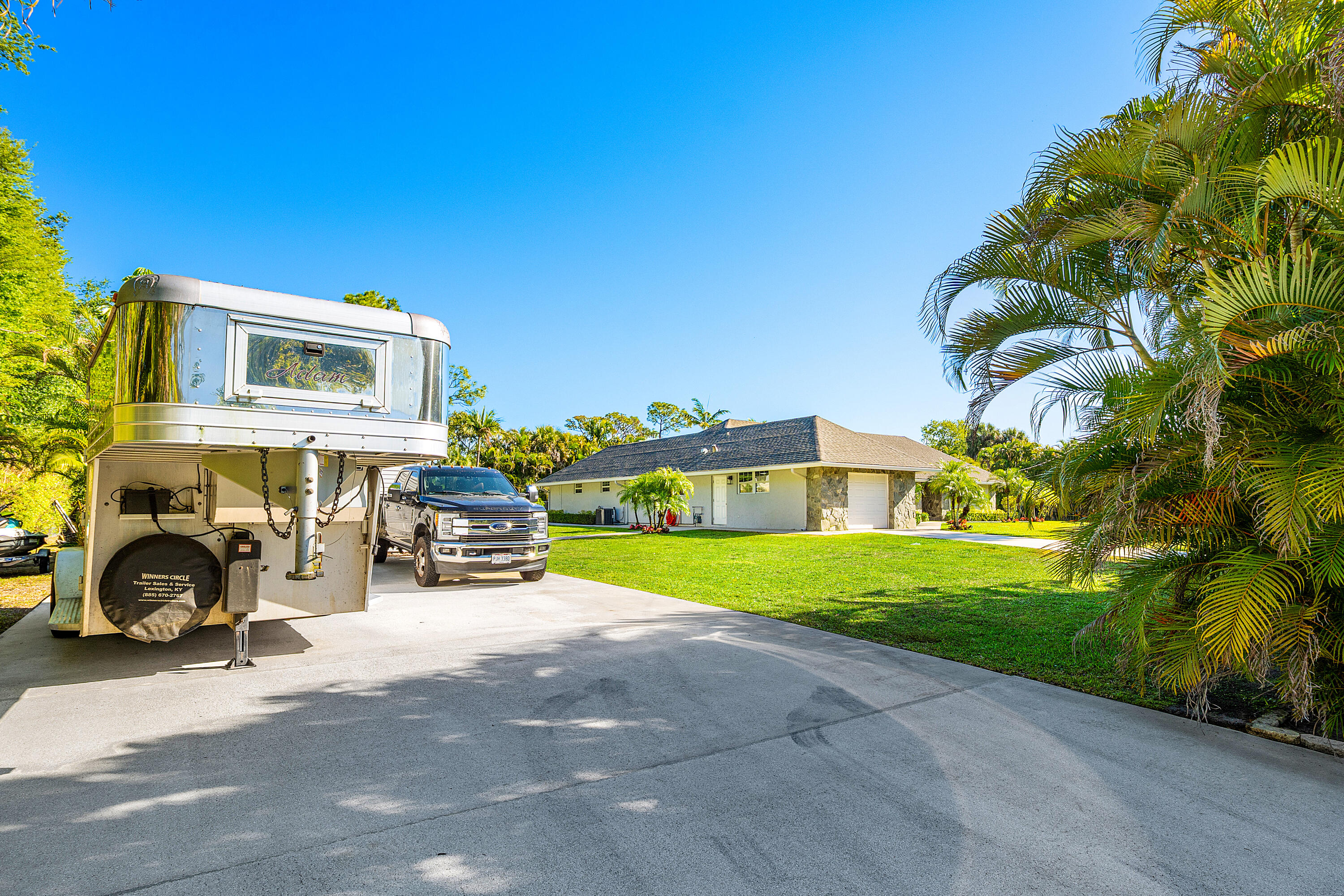 PALM BEACH RANCHETTES - Residential