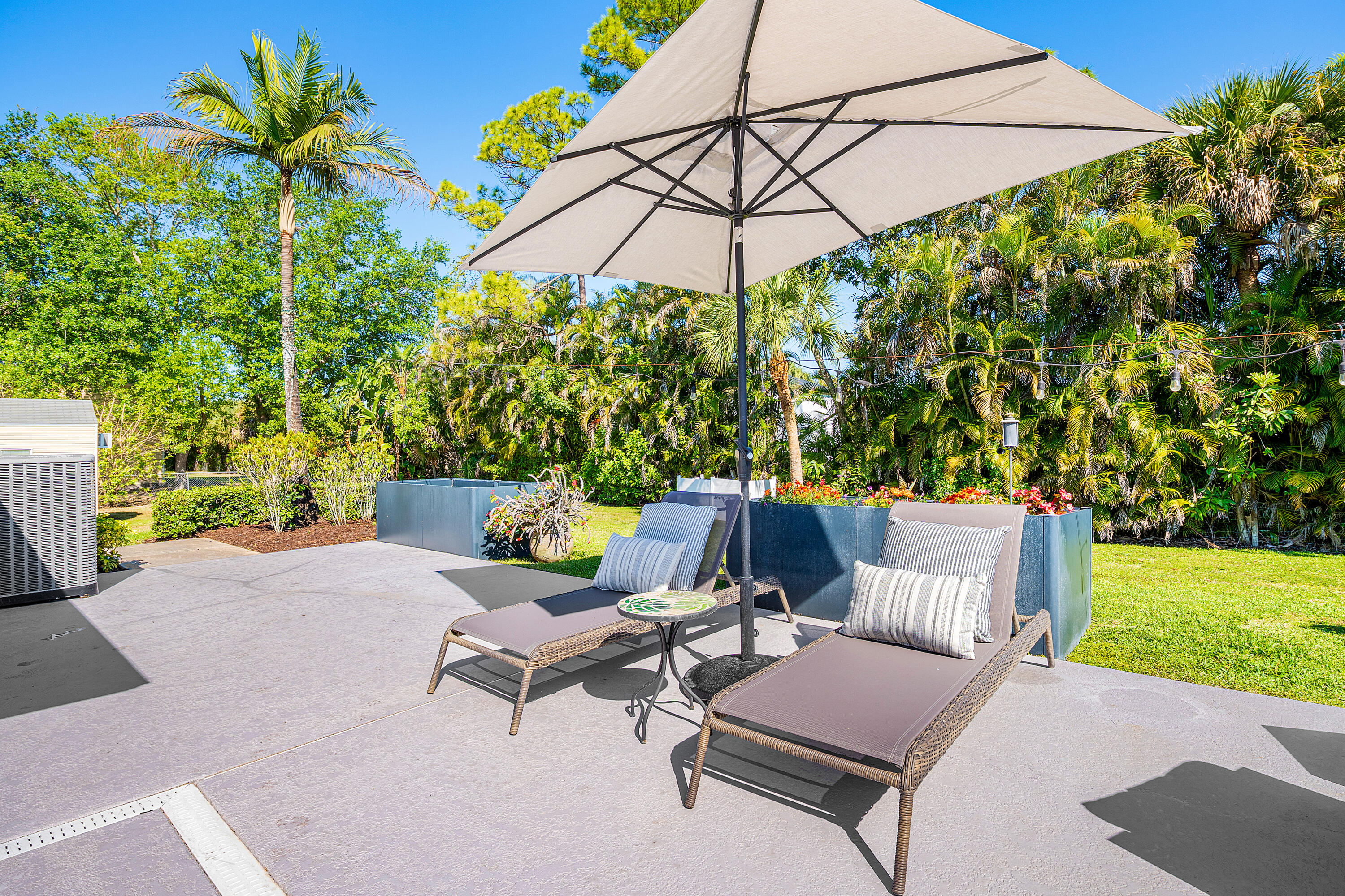 PALM BEACH RANCHETTES - Residential