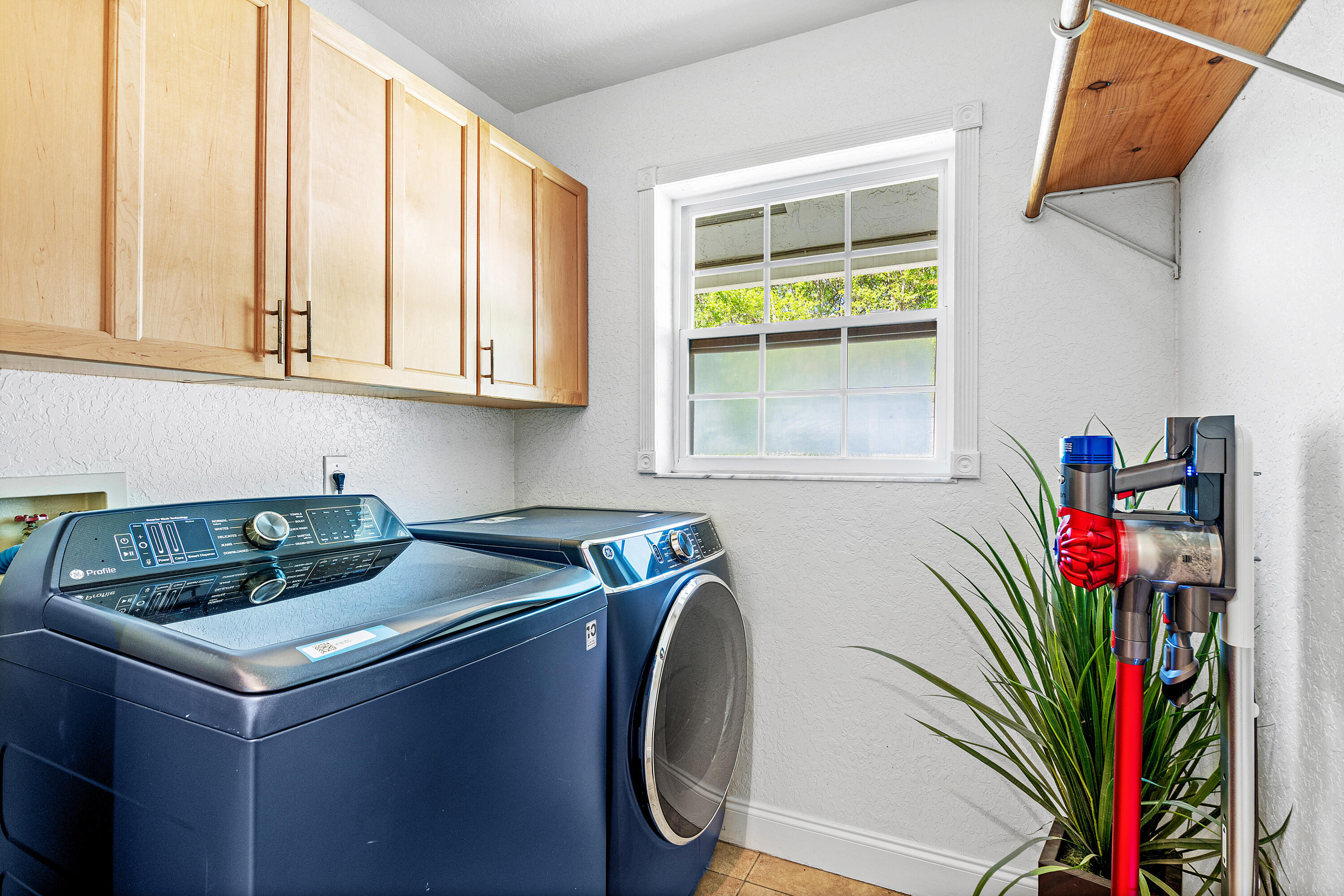 PALM BEACH RANCHETTES - Residential