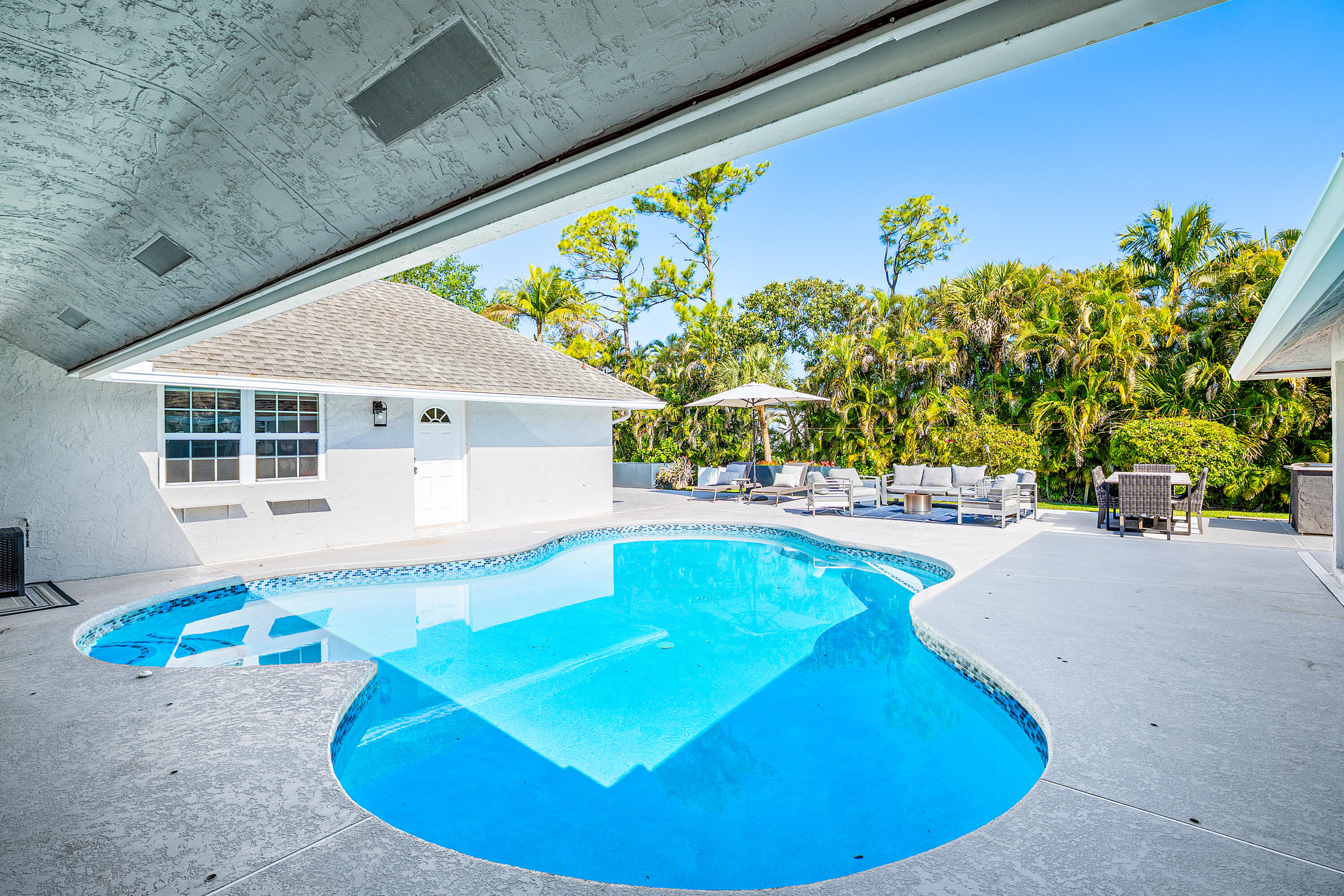 PALM BEACH RANCHETTES - Residential